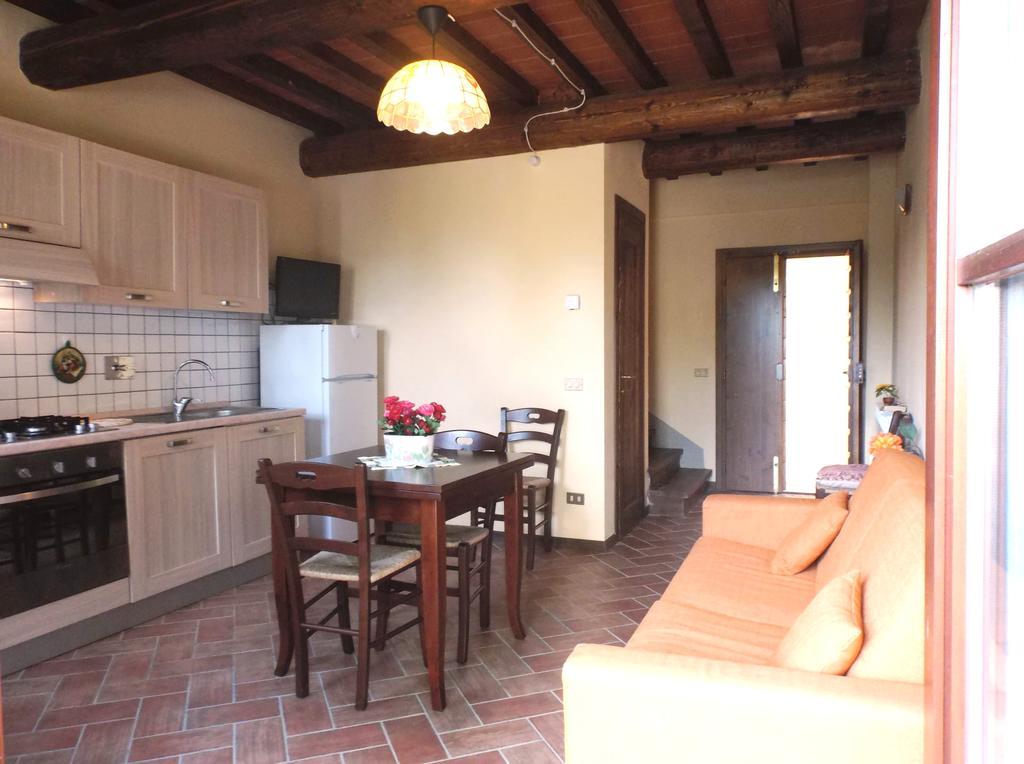 Apartments Borgo Toscano Gambassi Terme Room photo