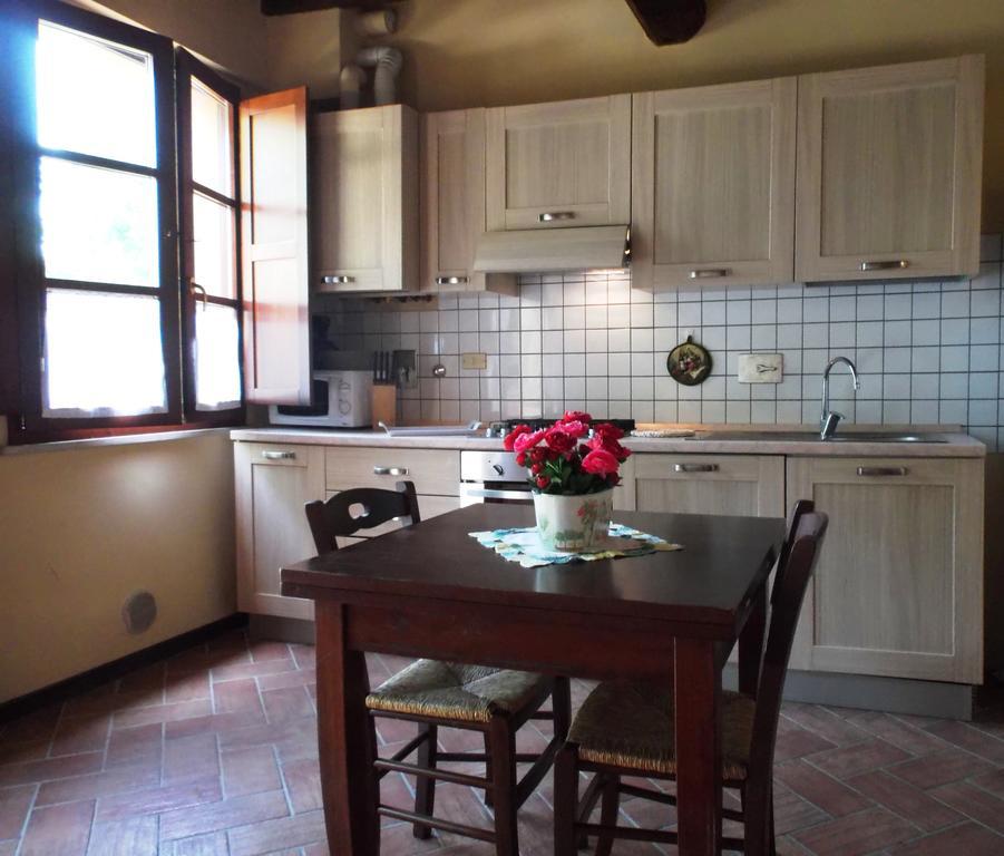 Apartments Borgo Toscano Gambassi Terme Room photo