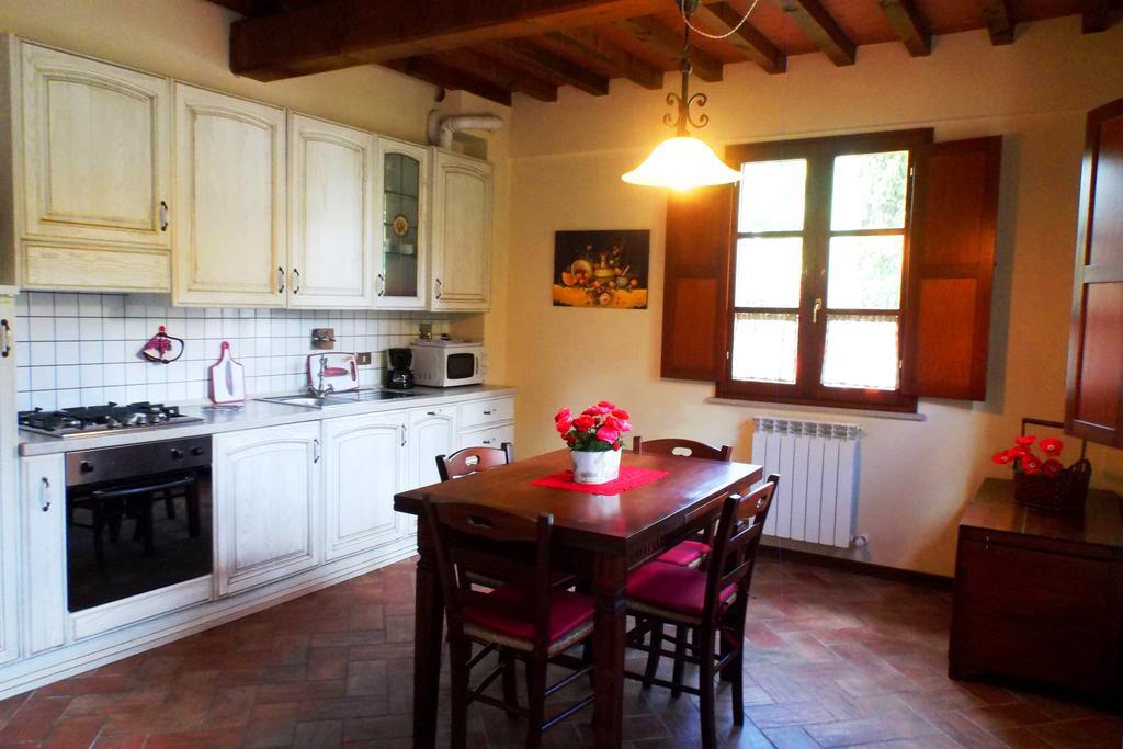 Apartments Borgo Toscano Gambassi Terme Exterior photo