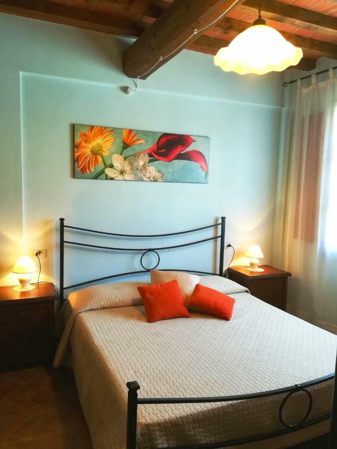 Apartments Borgo Toscano Gambassi Terme Exterior photo